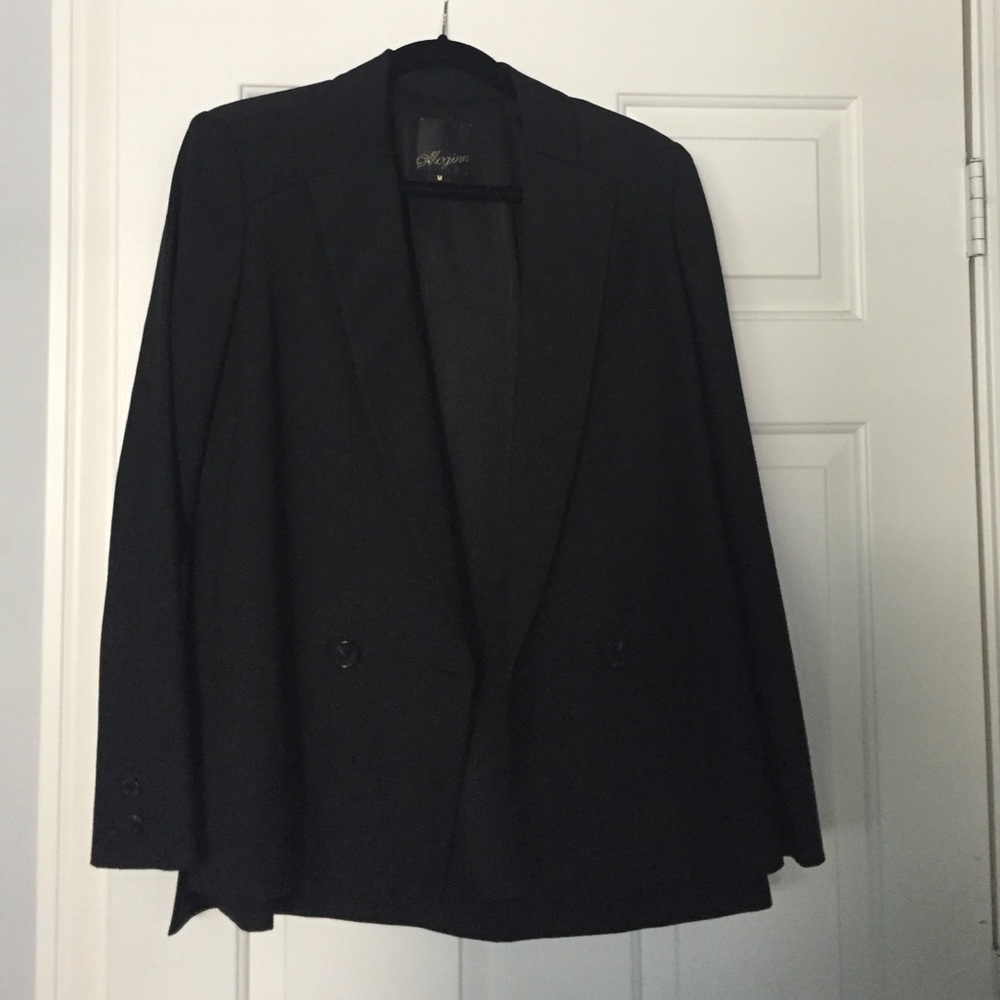 COPY - McGinn black blazer